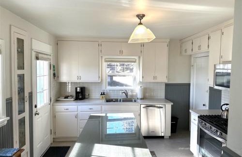 Old Bend House | Bluebird Day - Hill Street Beauty