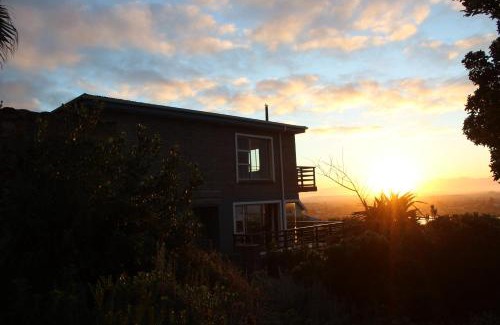 Muizenberg House | Bluebottle Guesthouse