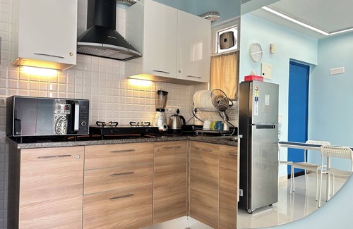 Siolim Apartment | BlueCouch- 1BHK w/pool & Sunset View Nr Vagator