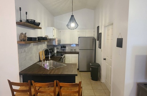 Georgetown House | Bluegrass Haven 3BR 2Bathn5 miles to the Horse ParknFamily/pet friendly