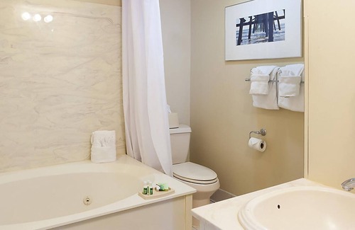 Downtown Myrtle Beach Resort | Bluegreen Vacations Seaglass Tower- 1 Bedroom Unit Sleeps 4!