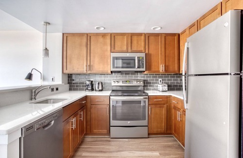 Ballston Apartment | Blueground | Ballston, pool, nr Arlington National Cemetery