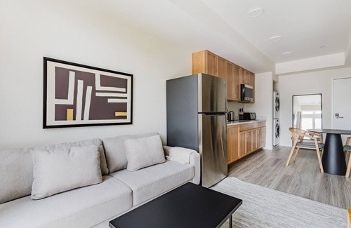 South Berkeley Apartment | Blueground | Berkeley, AC & w/d, nr UC Berkeley
