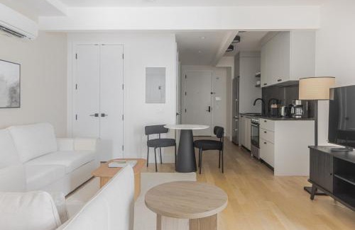 Downtown Brooklyn Apartment | Blueground Bridge Plaza rooftop nr Brooklyn Bridge NYC-1873