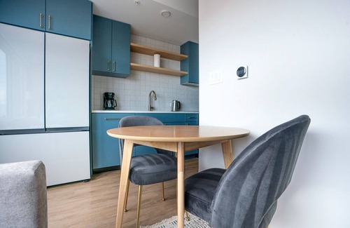 Columbia Heights Apartment | Blueground | Columbia Heights, pool, nr Meridian Hill Park