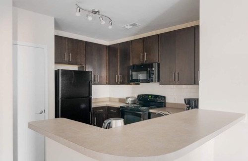 Arlington Apartment | Blueground | Crystal City, fitness center, nr Pentagon
