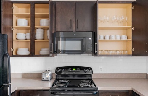 Arlington Apartment | Blueground | Crystal City, fitness center, nr Pentagon