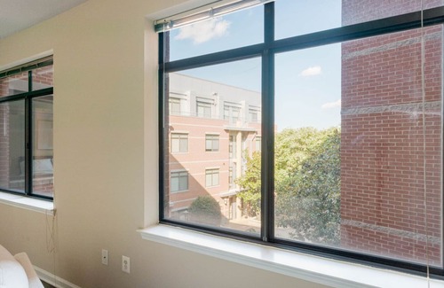 Arlington Apartment | Blueground | Crystal City, fitness center, nr Pentagon