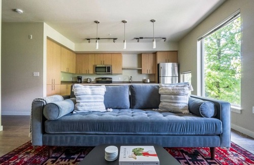 Downtown Apartment | Blueground | Downtown, view, nr Lake Sammamish