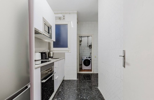 el Fort Pienc Apartment | Blueground | El Fort Pienc, AC, balcony, nr Sagrada Família