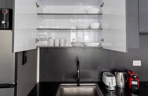Florentin Apartment | Blueground | Florentin, Historical, Balcony (TLV-24)