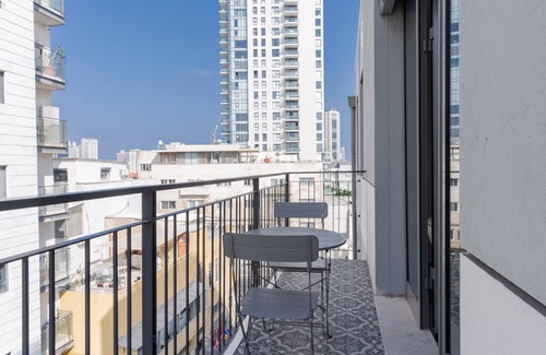 Florentin Apartment | Blueground | Florentin, Spacious, Balcony (TLV-25)