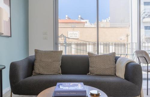 Florentin Apartment | Blueground Florentine Bright Apartments