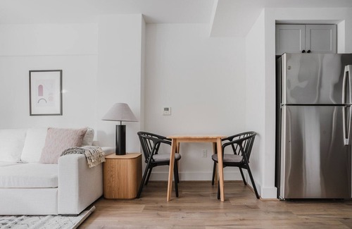 Foggy Bottom Apartment | Blueground | Foggy Bottom, rooftop, nr Lincoln Memorial