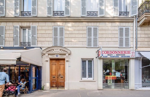 Quartier de l'Ecole-Militaire Apartment | Blueground | Invalides, nr Champs de Mars