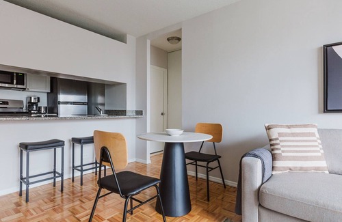 Tudor City Apartment | Blueground | Kips Bay, pool & gym, nr Empire St.