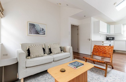 Regent's Park Apartment | Blueground | Marylebone, w/d, balcony, nr park