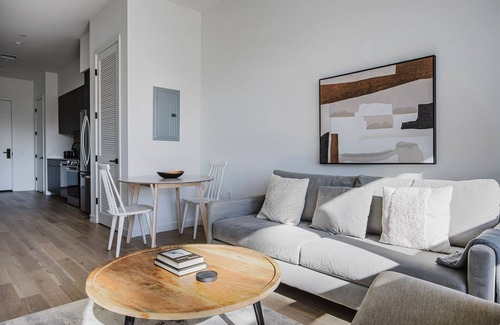 Mid-Wilshire Apartment | Blueground | Mid-Wilshire, AC, w/d, nr LACMA