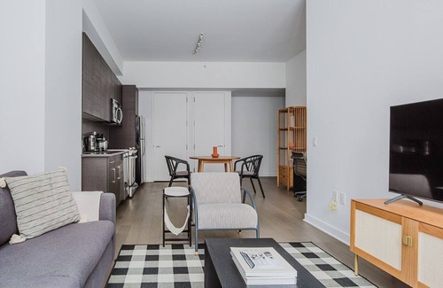 Midtown South Apartment | Blueground | Midtown South, balcony, nr Empire State Building