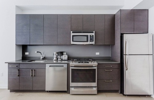 Midtown South Apartment | Blueground | Midtown South, balcony, nr Empire State Building