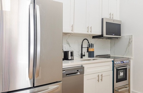 Central Park South Apartment | Blueground | Midtown West, w/d, nr Broadway