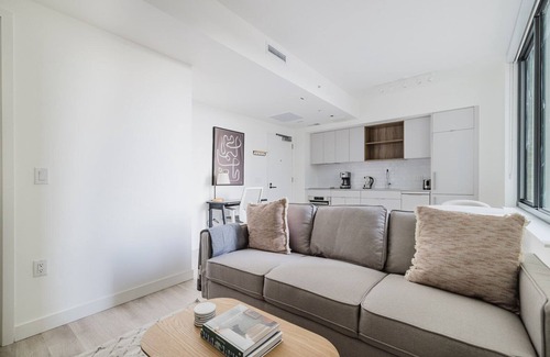 Truxton Circle Apartment | Blueground | NoMa 1bd apartment