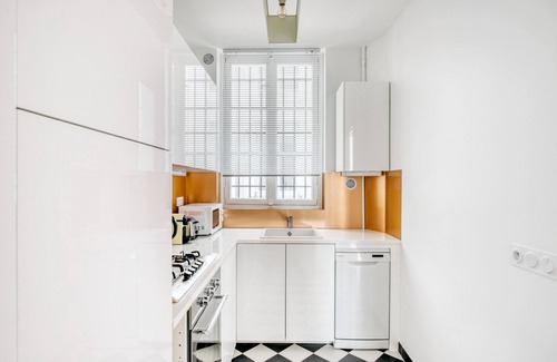 Quartier de la Plaine-de-Monceaux Apartment | Blueground | Pereire, nr Parc Monceau