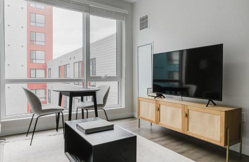 Revere Apartment | Blueground Revere pool EV charging gym wd BOS-1088
