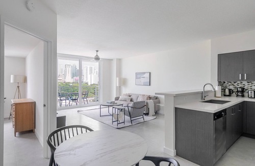 East Little Havana Apartment | Blueground | Riverside, pool, nr Miami River