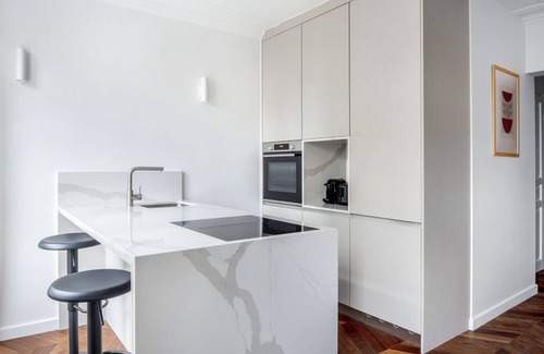 Gaillon Apartment | Blueground | Saint-Honoré, furnished, nr opera