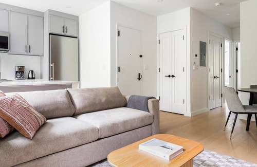 Williamsburg Apartment | Blueground | South Williamsburg, view, nr Domino Park