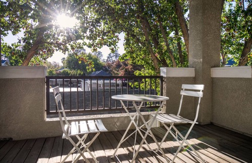Sunnyvale West Apartment | Blueground | Sunnyvale West, pool, nr Cupertino Park