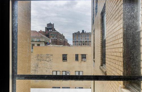 Lincoln Square Apartment | Blueground Upper West Side fitness nr Central Park NYC-1932