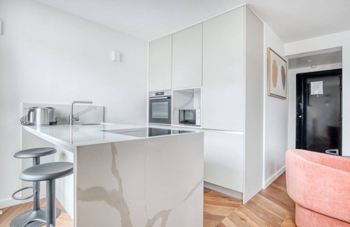Quartier de la Place-Vendome Apartment | Blueground | Vendome/Saint Honoré, furnished