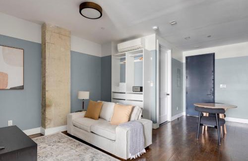Williamsburg Apartment | Blueground Williamsburg rooftop nr East River NYC-1938