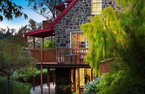 Hepburn House | Bluegums Retreat