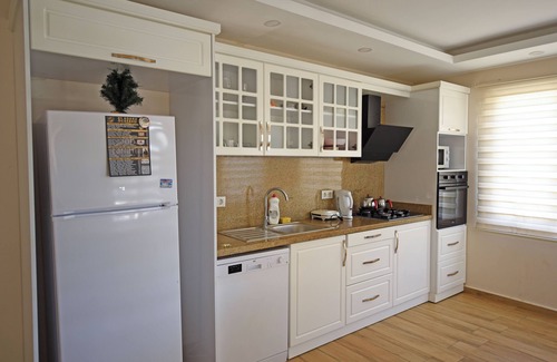 Kadriye Villa | BlueHomes 3 Bedroom Private Pool Villa Grand-1