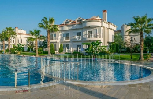 Kadriye Villa | BlueHomes Apartment's F7