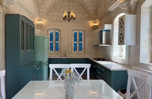 Thoum Villa | Bluehouselb Private Villa with Big Garden & Pool