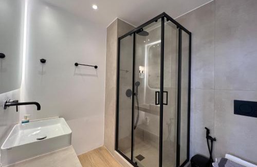 Piraeus Apartment | BlueMotion - CruiseNest Complex