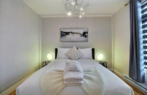 La Cite-Limoilou Apartment | Bluenose