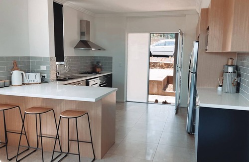 Gerroa House | BLUEVIEW APARTMENT 4 *Beachfront Location*