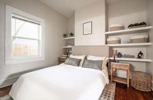 Wilmington House | Bluewater Downtown Cottage
