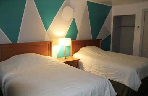 Sarnia Hotel | Bluewater Motel