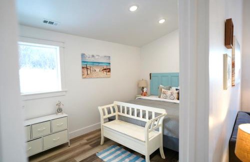 Homer House | Bluff Hideaway - Guest House