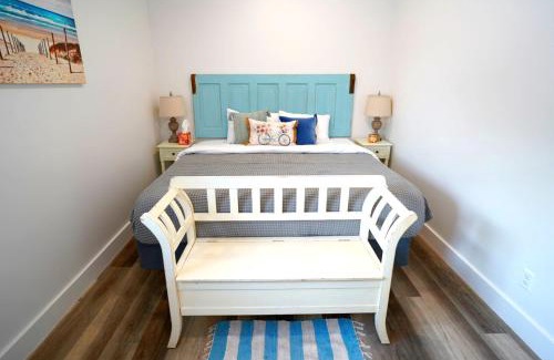 Homer House | Bluff Hideaway - Guest House