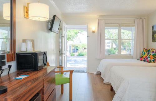 Ocracoke Hotel | Bluff Shoals