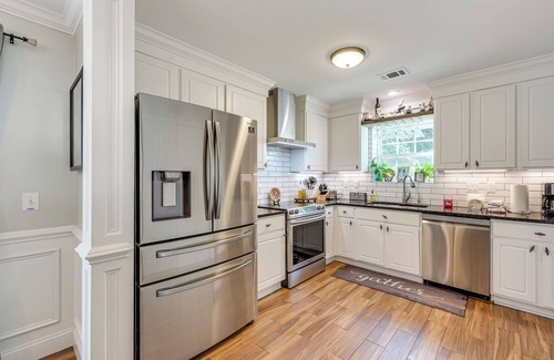 Bluffton House | Bluffton Getaway w/Fenced Yard: 7 Mi to Beach!
