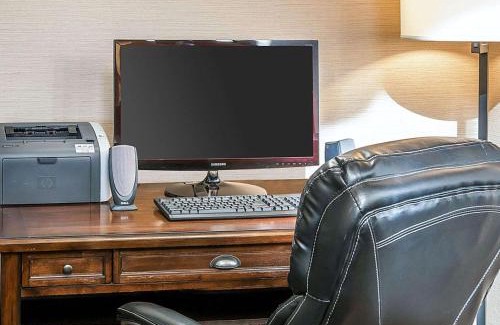 Bluffton Hotel | Bluffton Inn & Suites