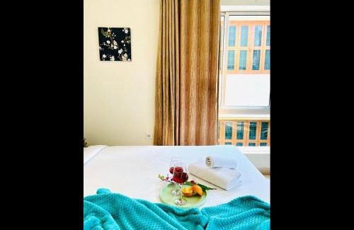 New Town Apartment | BluO Lake View Studio NewTown, Terrace Garden, Gym